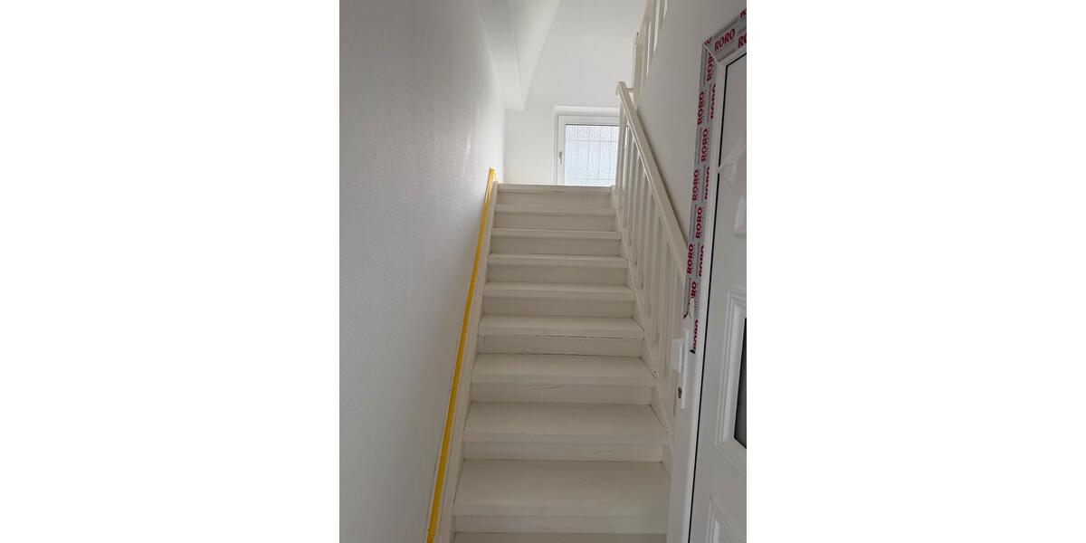 Dachgeschoßwohnung Saarbrücken Kieselhumes - 4 Zimmer, 65 m&sup2;, 1.000&euro; | Angebot:25830978