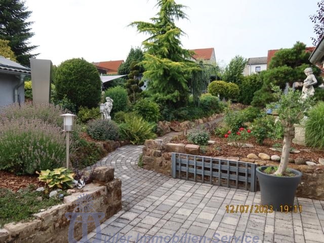 Repräsentatives Traumhaus mit Fernblick in bevorzugter Stadtrandlage von Zweibrücken - Villa Zweibrücken | Angebot:10658553