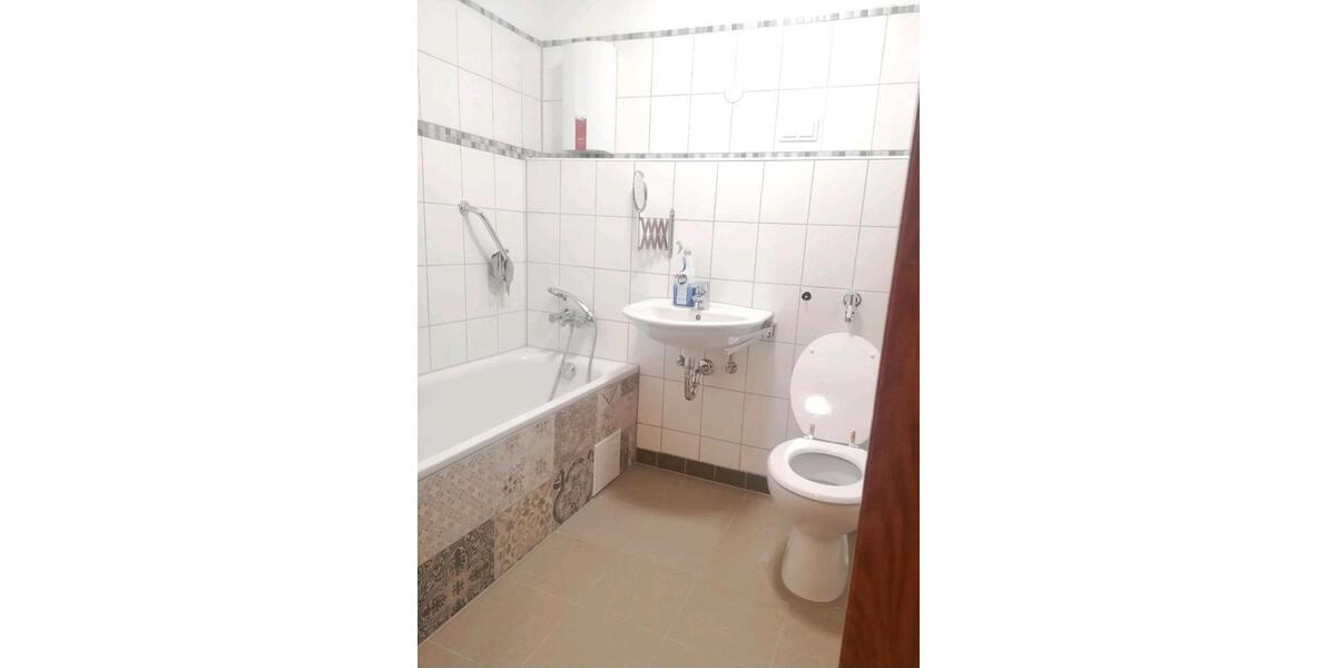 Terrassenwohnung Saarbrücken West - 2 Zimmer, 76 m&sup2;, 500&euro; | Angebot:25179672