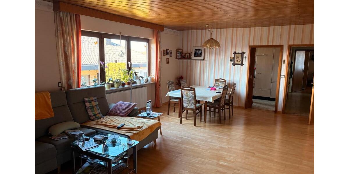 Einfamilienhaus Schiffweiler - 4.5 Zimmer, 165 m&sup2;, 295.000&euro; | Angebot:25942889