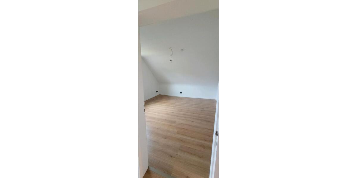 Dachgeschoßwohnung Ottweiler - 2 Zimmer, 56 m&sup2;, 550&euro; | Angebot:25282127