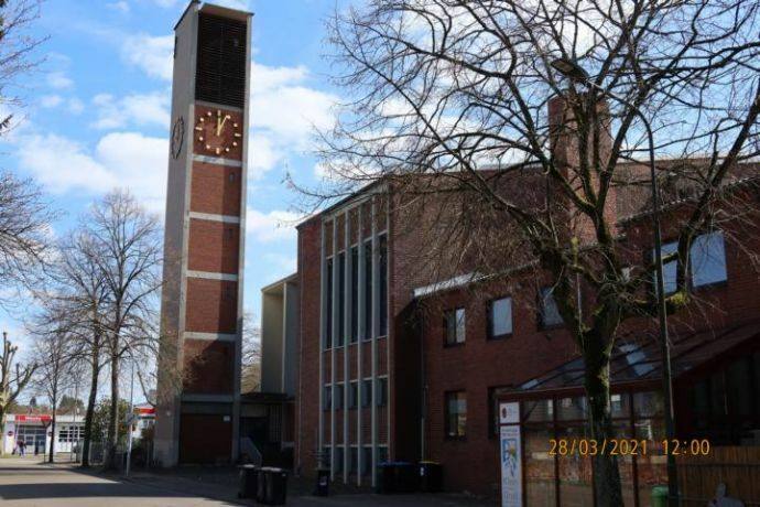 Die besondere Immobilie: Ehemalige Herz-Jesu-Kirche in Neunkirchen - Gewerbeobjekt Neunkirchen | Angebot:4686251