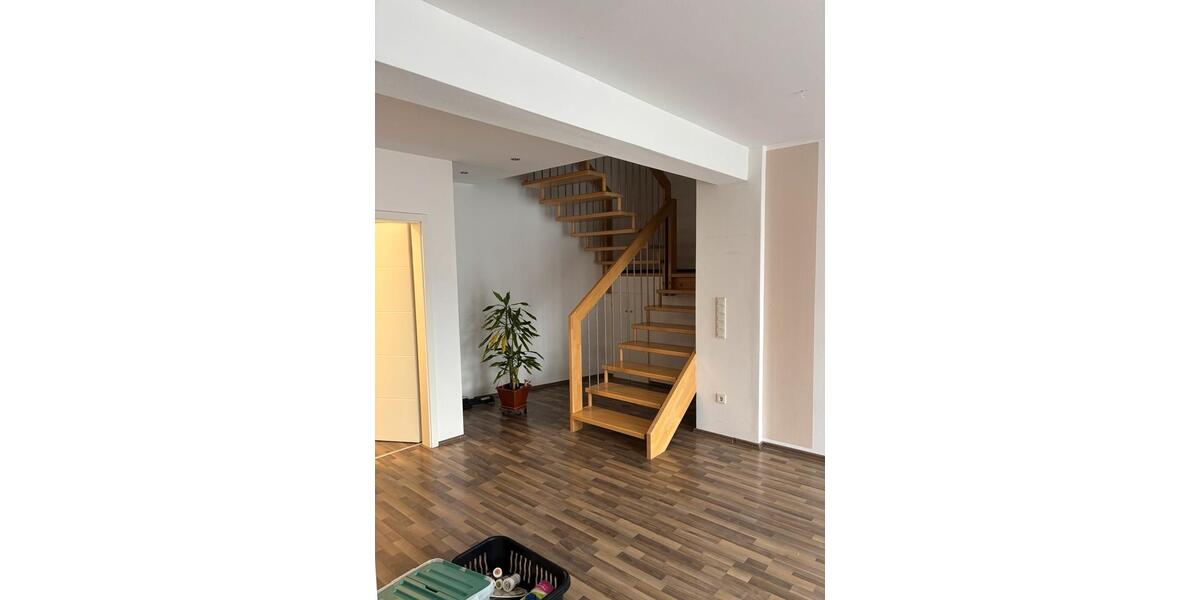 Etagenwohnung Saarlouis - 3 Zimmer, 120 m&sup2;, 700&euro; | Angebot:26686735