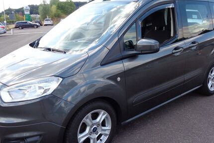 Ford Tourneo Courier 126.000 km 8.999 &euro; Lebach 66822