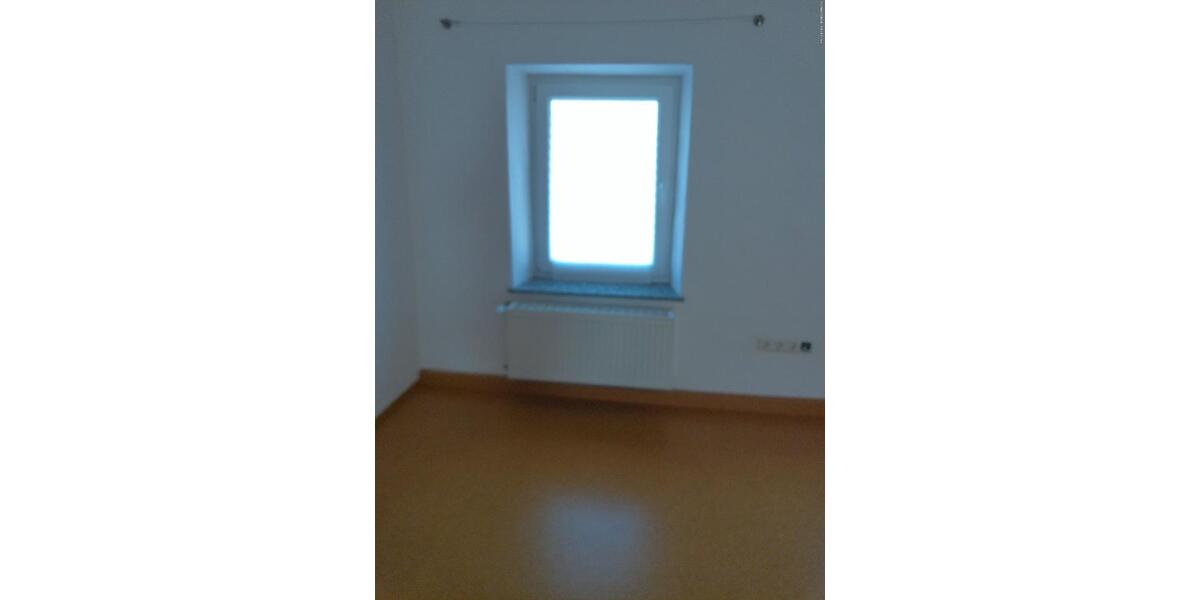 Etagenwohnung Ottweiler - 2 Zimmer, 110 m&sup2;, 650&euro; | Angebot:25591194