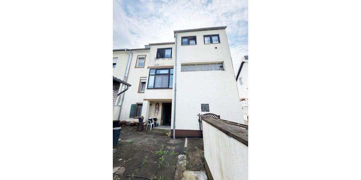 Einfamilienhaus St. Ingbert Rentrisch - 9 Zimmer, 190 m&sup2;, 169.000&euro; | Angebot:25668583