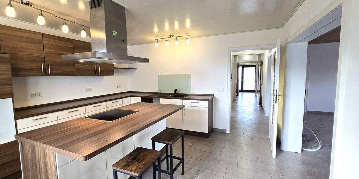 Einfamilienhaus Mandelbachtal Heckendalheim - 8 Zimmer, 180 m&sup2;, 259.000&euro; | Angebot:25677418