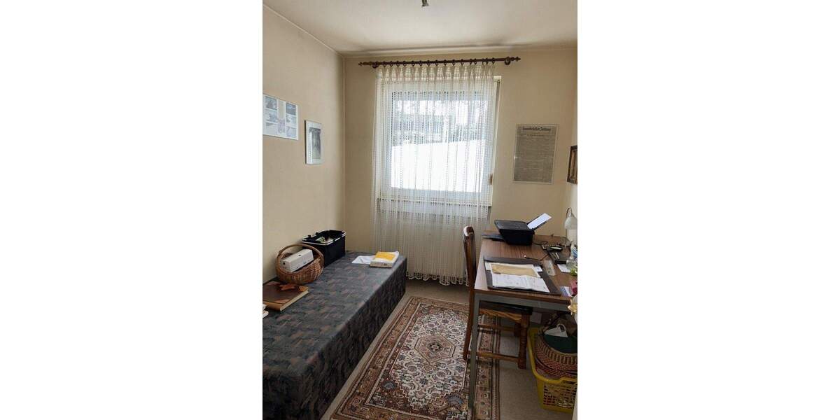 Etagenwohnung Saarbrücken Eschberg - 4 Zimmer, 99 m&sup2;, 190.000&euro; | Angebot:25665456