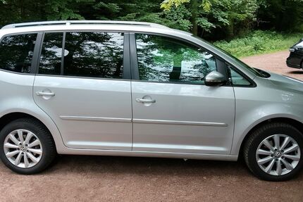 VW Touran 87.100 km 8.999 &euro; Zweibrücken 66482