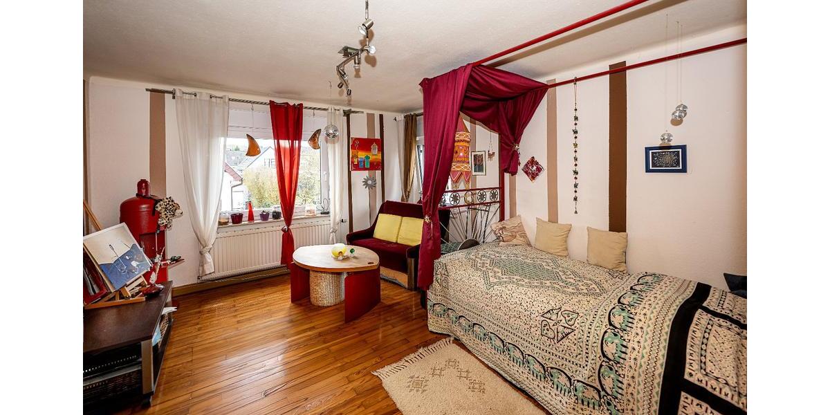 Einfamilienhaus Waldmohr - 6 Zimmer, 160 m&sup2;, 320.000&euro; | Angebot:25992518