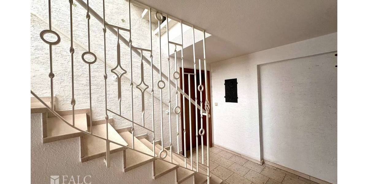 Einfamilienhaus Saarwellingen Schwarzenholz - 8 Zimmer, 190 m&sup2;, 189.000&euro; | Angebot:26730955