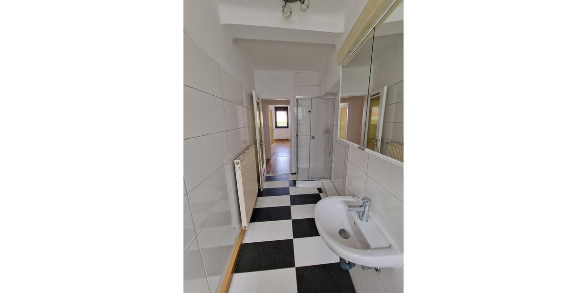 Etagenwohnung Hornbach - 3 Zimmer, 83 m&sup2;, 420&euro; | Angebot:25353599