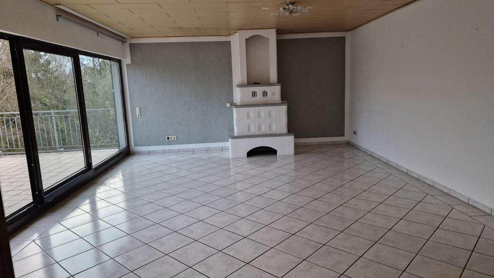 Etagenwohnung Nalbach - 5 Zimmer, 186 m&sup2;, 900&euro; | Angebot:25856540