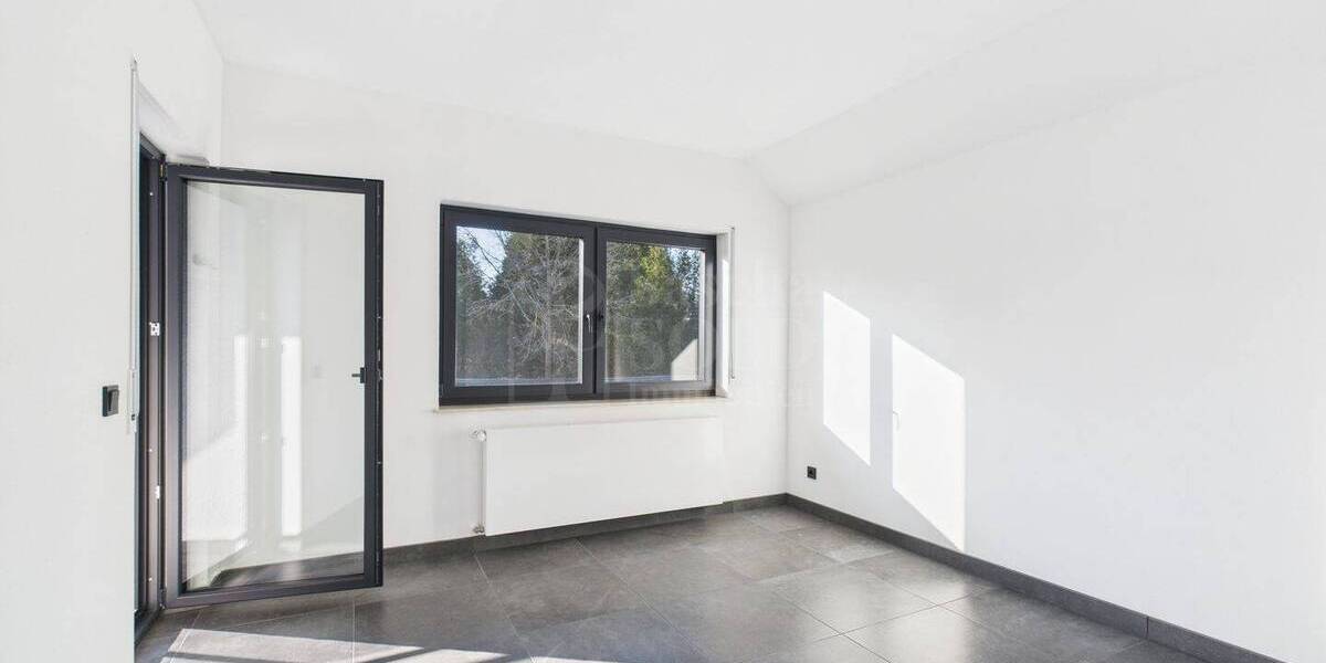 Hochwertige 4-Zimmer-Wohnung mit Loggia & Stellplatz in beliebter Lage von Kirkel-Neuhäusel - Etagenwohnung Kirkel Kirkel-Neuhäusel | Angebot:26120748