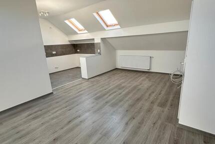 Wohnung Saarbrücken Dudweiler - 2 Zimmer, 70 m&sup2;, 650&euro; | Angebot:25977452