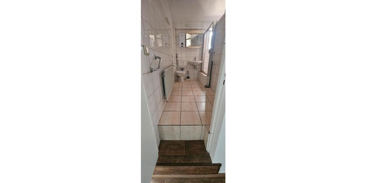 Dachgeschoßwohnung Saarbrücken Dudweiler - 3 Zimmer, 75 m&sup2;, 450&euro; | Angebot:26504363