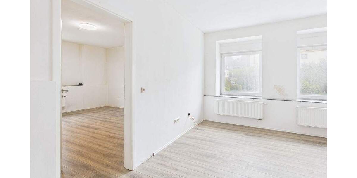 Mehrfamilienhaus, Wohnhaus Eppelborn / Wiesbach Wiesbach - 7 Zimmer, 239 m&sup2;, 220.000&euro; | Angebot:25687894