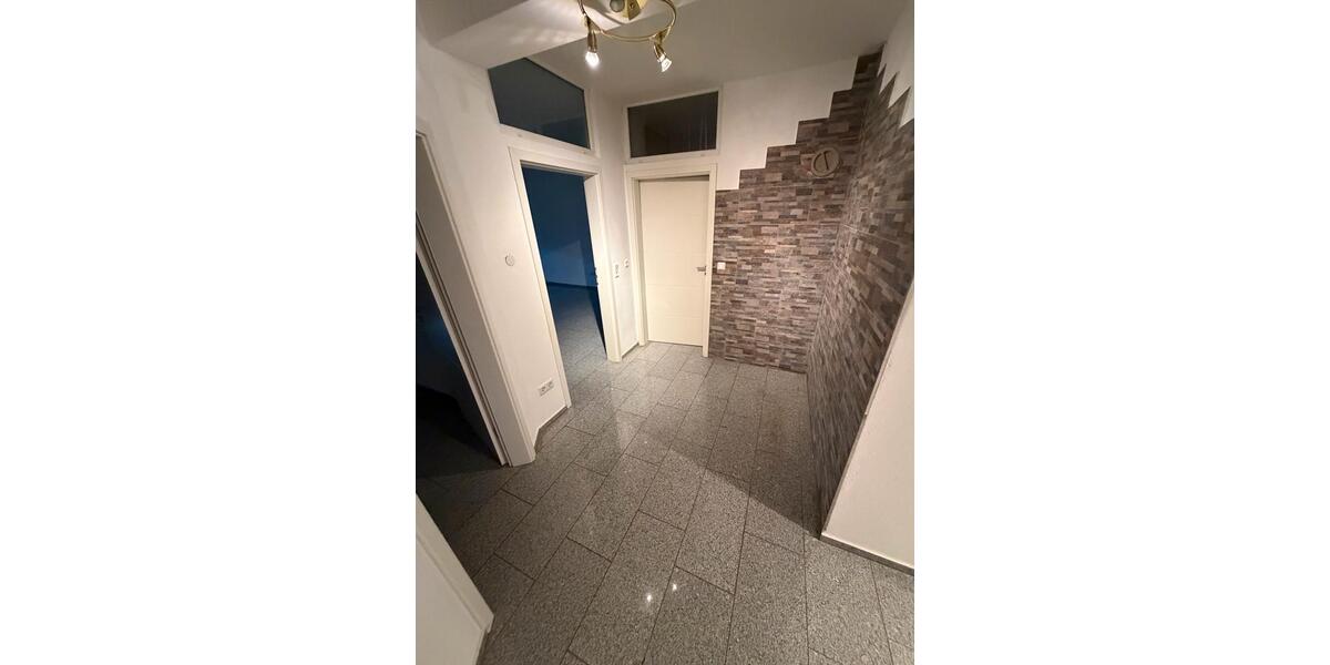Erdgeschoßwohnung Schmelz - 3 Zimmer, 105 m&sup2;, 800&euro; | Angebot:25107141