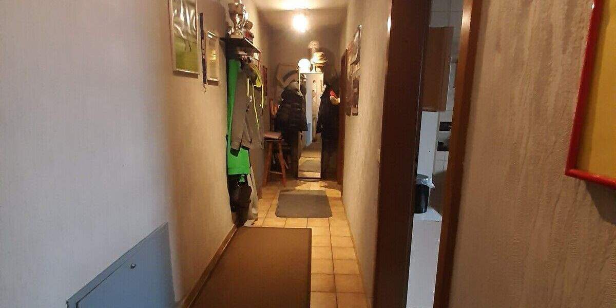 Etagenwohnung Großrosseln - 6 Zimmer, 214 m&sup2;, 199.999&euro; | Angebot:25780963