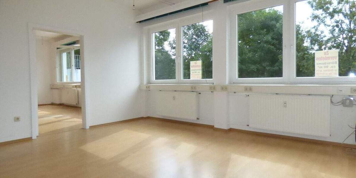 Gewerbeobjekt St. Ingbert Rentrisch - 3 Zimmer, 82 m&sup2;, 380&euro; | Angebot:25731087