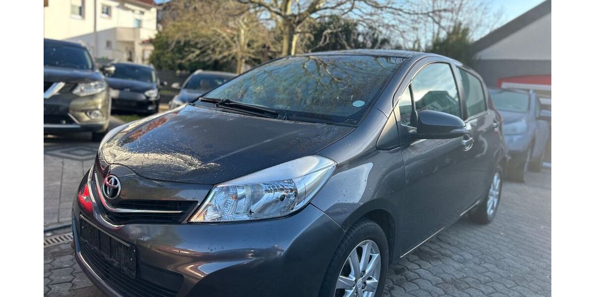Toyota Yaris 84.900 km 7.400 &euro; Saarlouis 66740