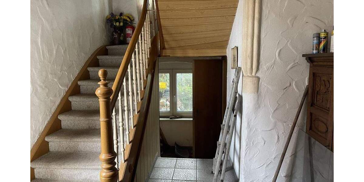 Doppelhaushälfte Neunkirchen Innenstadt - 5 Zimmer, 110 m&sup2;, 119.000&euro; | Angebot:25729710