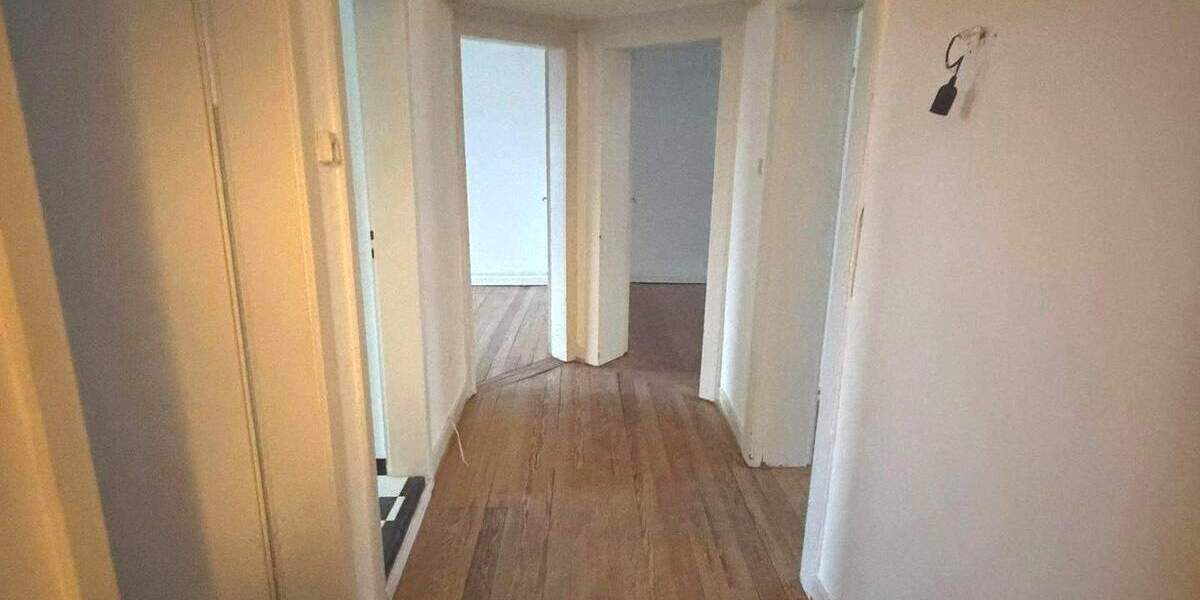 Etagenwohnung Saarbrücken St Johann - 3 Zimmer, 74 m&sup2;, 630&euro; | Angebot:25734880