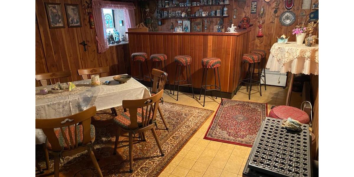 Etagenwohnung Heusweiler - 4 Zimmer, 160 m&sup2;, 1.200&euro; | Angebot:26049460