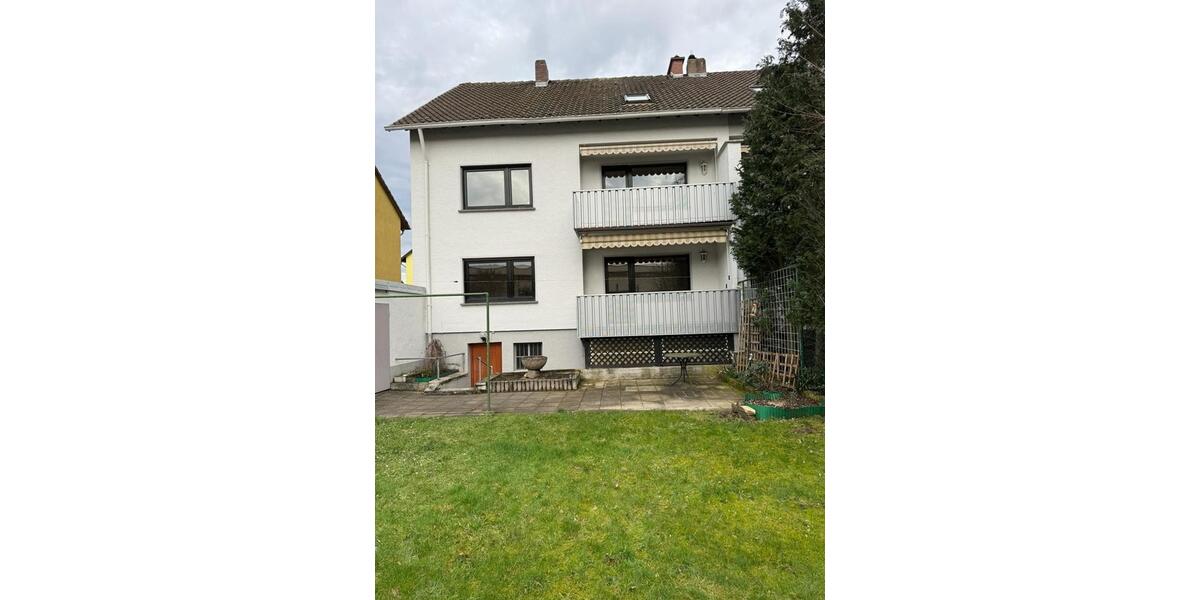 Etagenwohnung Dillingen (Saar) - 7 Zimmer, 135 m&sup2;, 980&euro; | Angebot:25973501