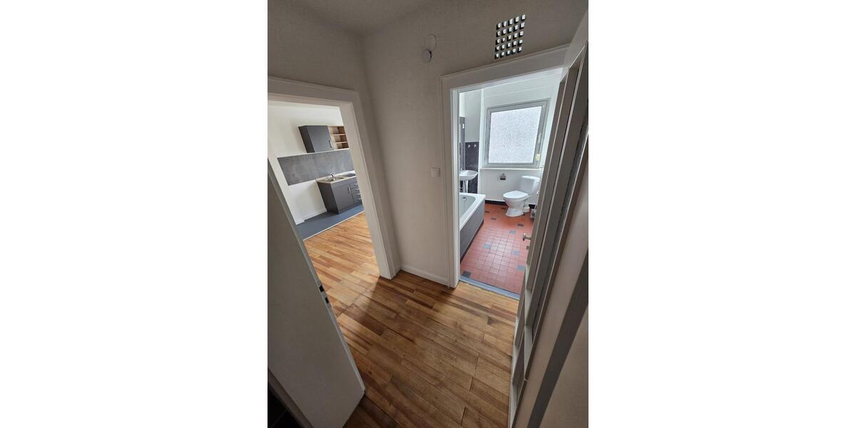Etagenwohnung Homburg - 1 Zimmer, 23 m&sup2;, 300&euro; | Angebot:25647405
