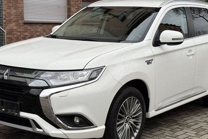 Mitsubishi Outlander 111.600 km 16.200 &euro; Saarbrücken - Burbach 66115