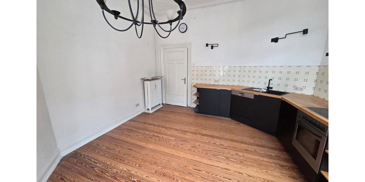 Etagenwohnung Saarbrücken St. Arnual - 3 Zimmer, 102 m&sup2;, 1.100&euro; | Angebot:26685978