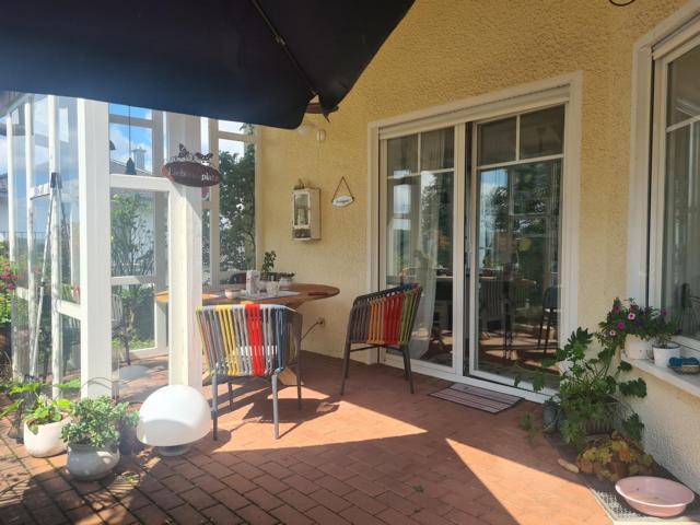 Großzügiges Wohnhaus mit Einliegerwohnung in Höhenlage von Neunkirchen - Einfamilienhaus Neunkirchen | Angebot:20764360