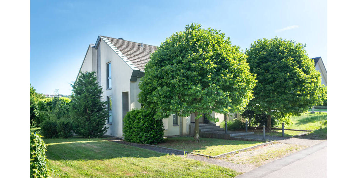 Einfamilienhaus Überherrn Altforweiler - 8 Zimmer, 188 m&sup2;, 2.100&euro; | Angebot:25706634