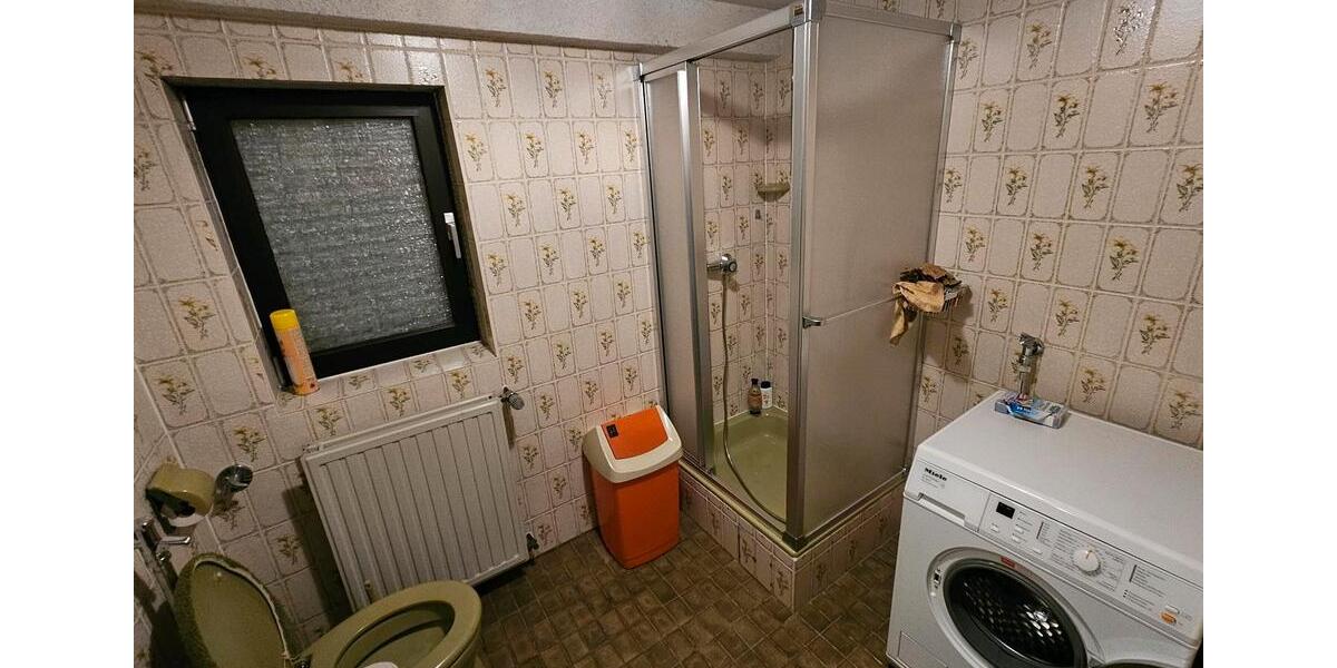 Einfamilienhaus Sankt Ingbert - 12 Zimmer, 207 m&sup2;, 322.000&euro; | Angebot:23283392