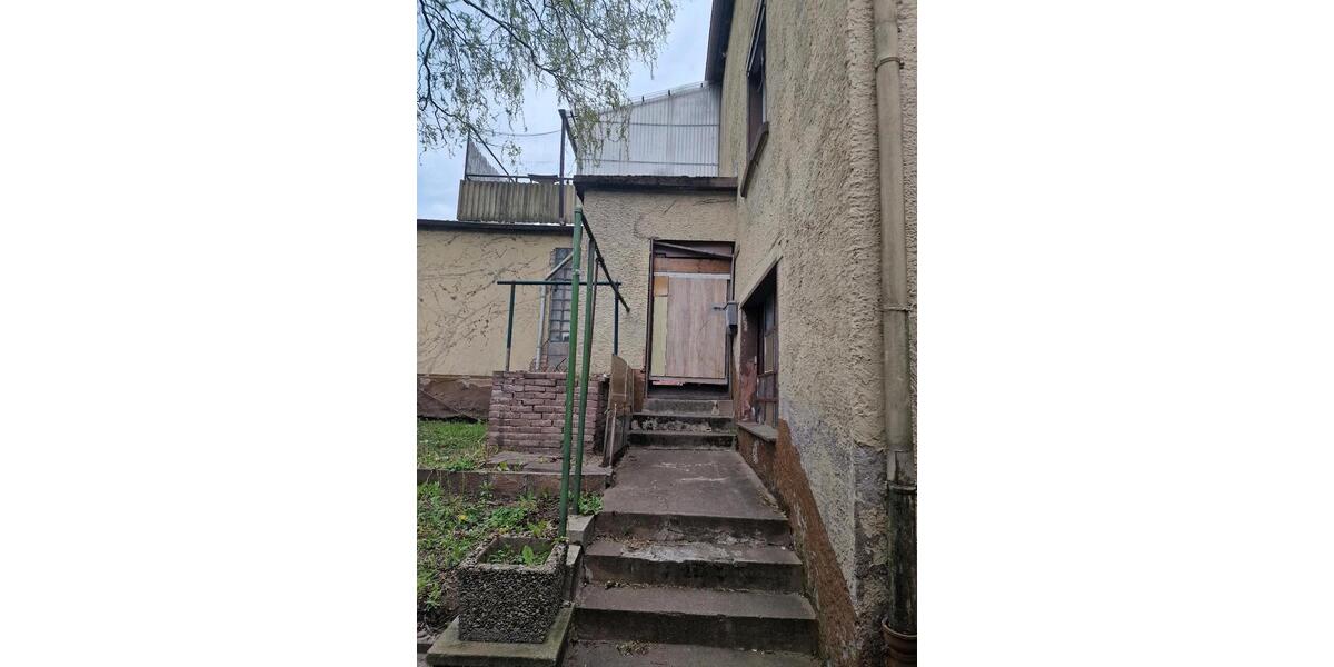 Mehrfamilienhaus, Wohnhaus Zweibrücken - 12 Zimmer, 240 m&sup2;, 250.000&euro; | Angebot:26594140