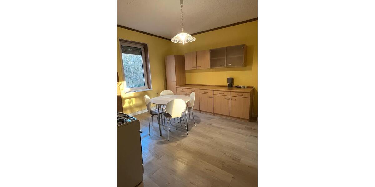 Etagenwohnung Saarbrücken Eschberg - 3 Zimmer, 75 m&sup2;, 680&euro; | Angebot:25614160