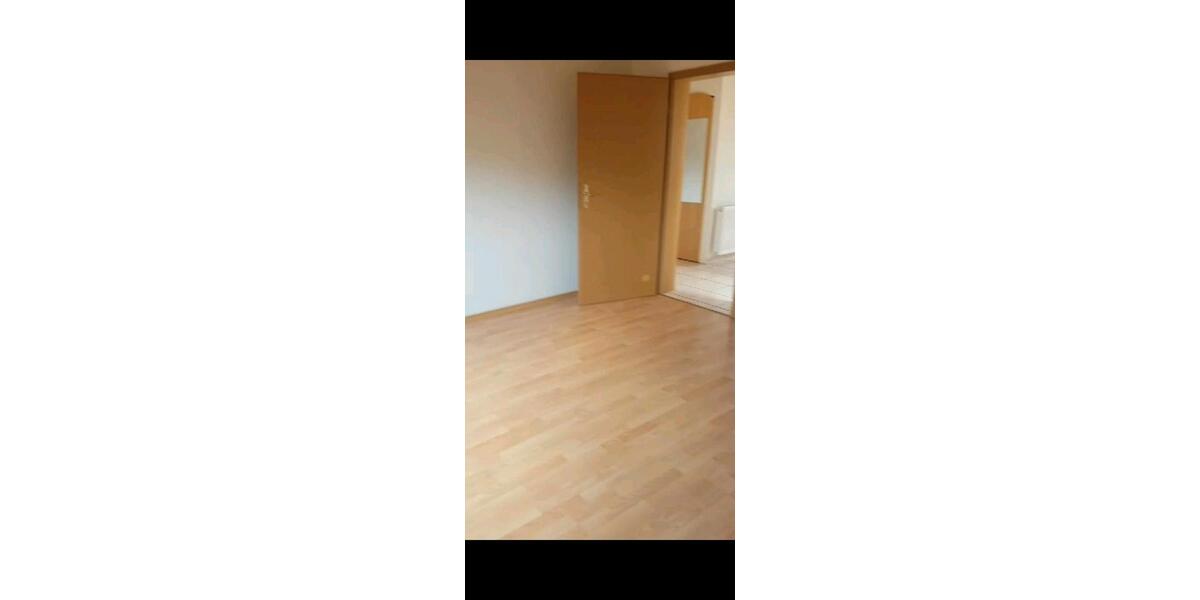 Dachgeschoßwohnung Eppelborn - 1 Zimmer, 60 m&sup2;, 500&euro; | Angebot:25350181