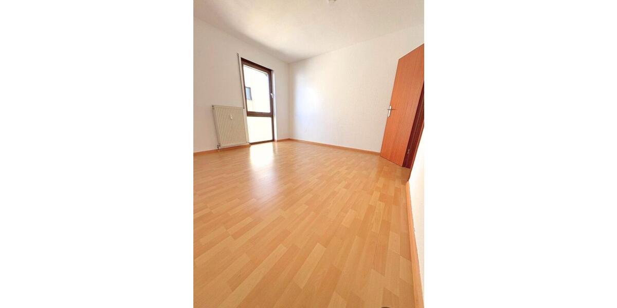 Dachgeschoßwohnung Dillingen (Saar) - 2 Zimmer, 70 m&sup2;, 590&euro; | Angebot:25856070