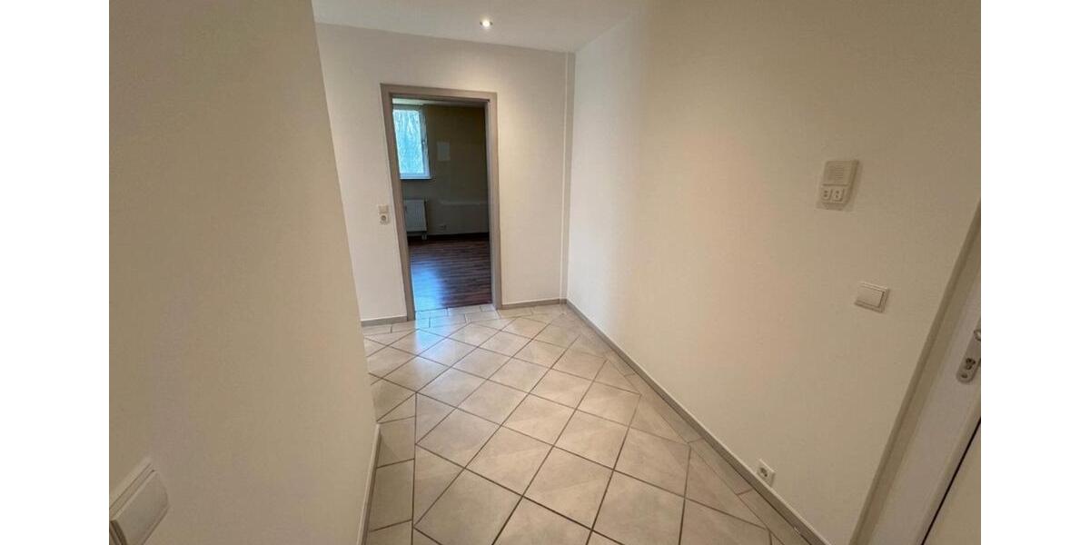 Erdgeschoßwohnung Neunkirchen - 3 Zimmer, 92 m&sup2;, 950&euro; | Angebot:25843255