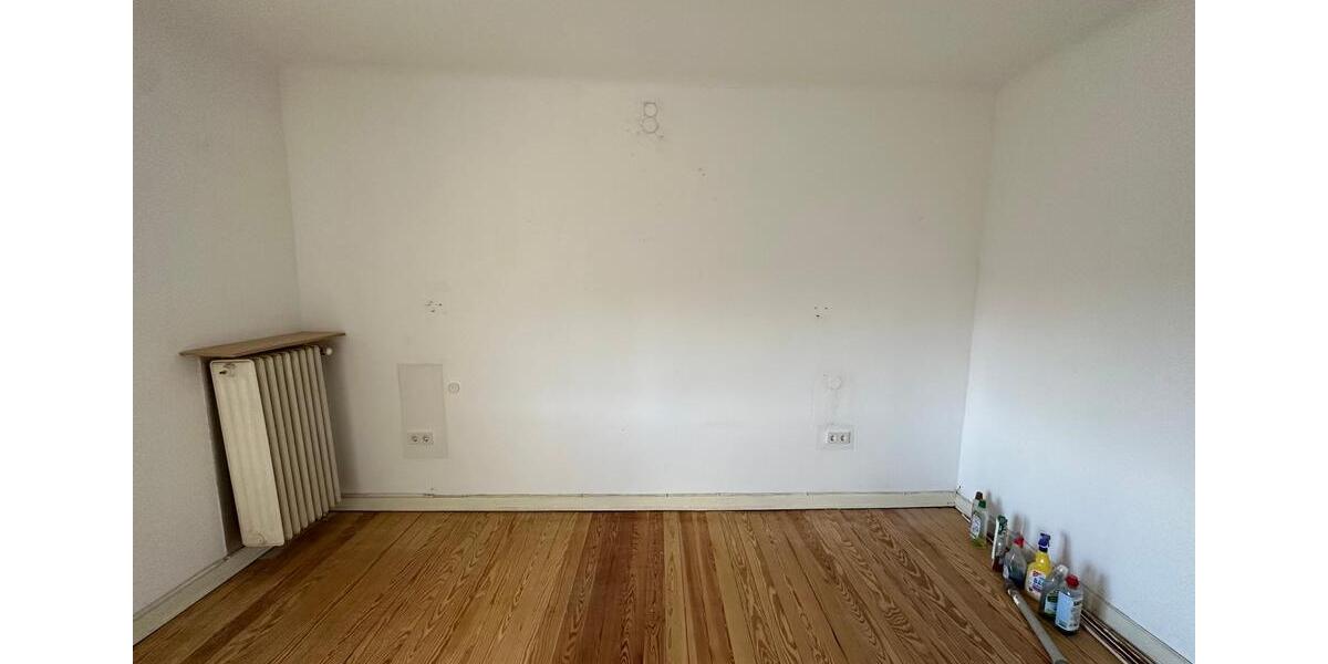 Etagenwohnung Saarbrücken Brebach-Fechingen - 4 Zimmer, 85 m&sup2;, 650&euro; | Angebot:25150577