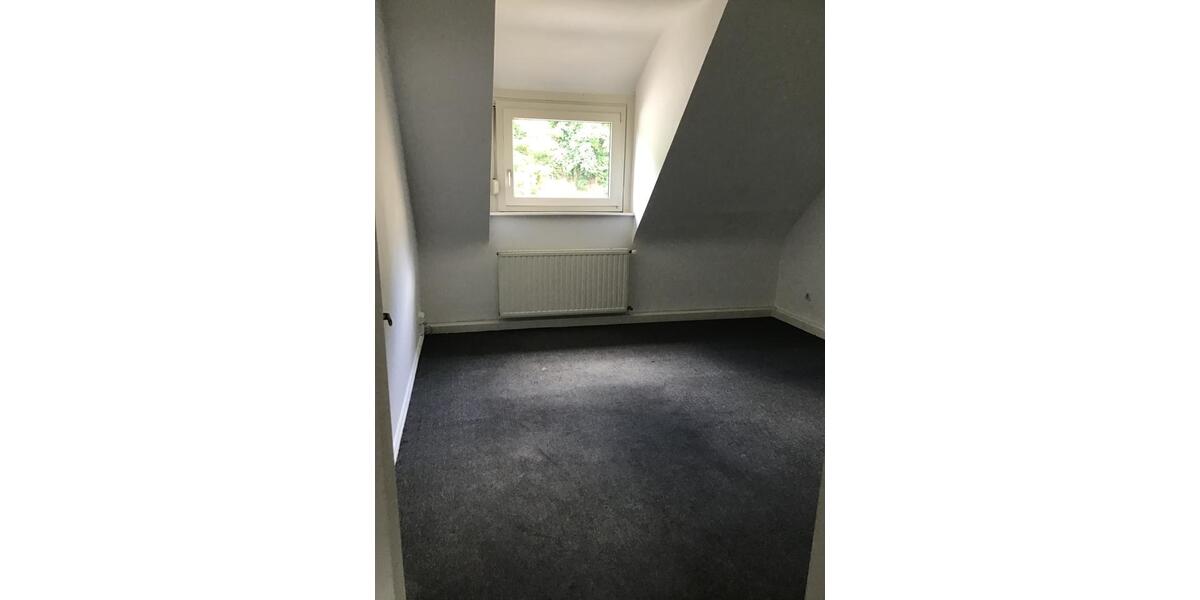 Etagenwohnung Saarbrücken Neue Bremm - 3 Zimmer, 70 m&sup2;, 780&euro; | Angebot:26603876