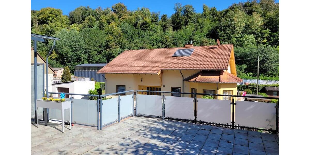 Mehrfamilienhaus, Wohnhaus Blieskastel - 6.5 Zimmer, 225 m&sup2;, 330.000&euro; | Angebot:26008298