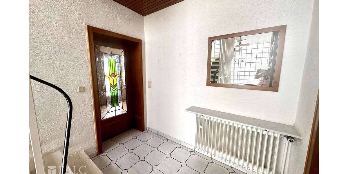 Einfamilienhaus Saarwellingen Schwarzenholz - 8 Zimmer, 190 m&sup2;, 189.000&euro; | Angebot:26730955