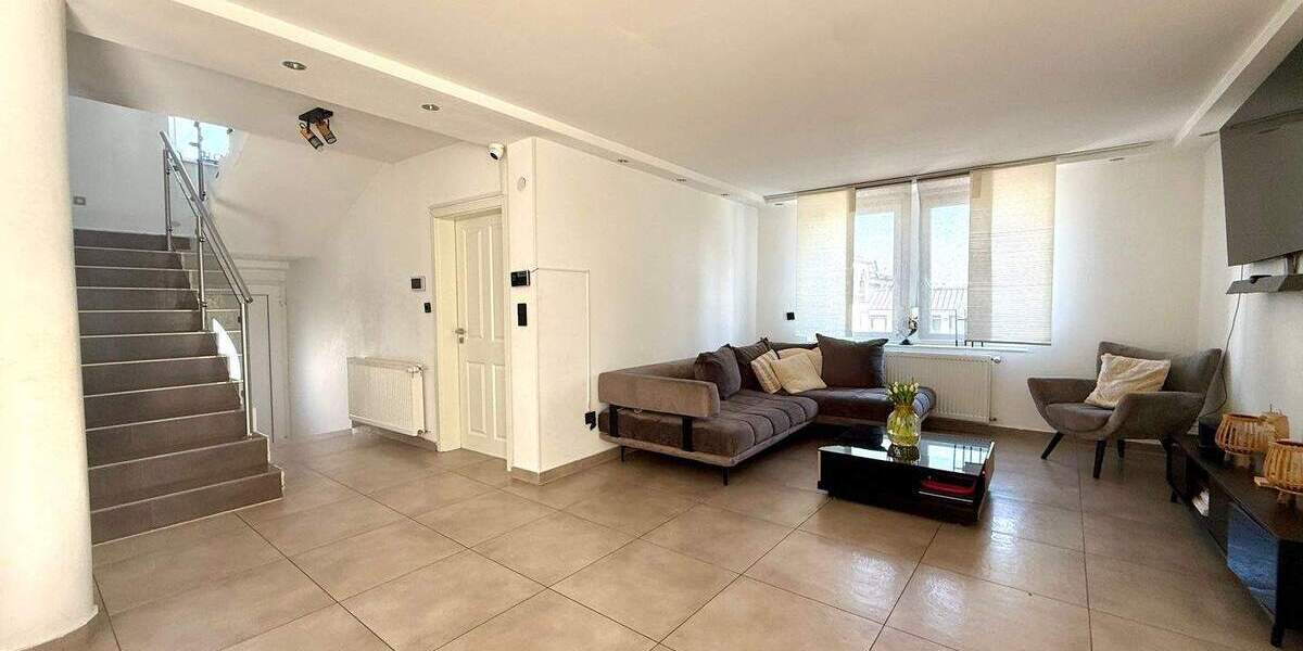 Freistehendes EFH mit großem Garten, Terrasse & Erweiterungspotenzial - saniert, neue Heizung (2023) - Einfamilienhaus Lebach | Angebot:25703541