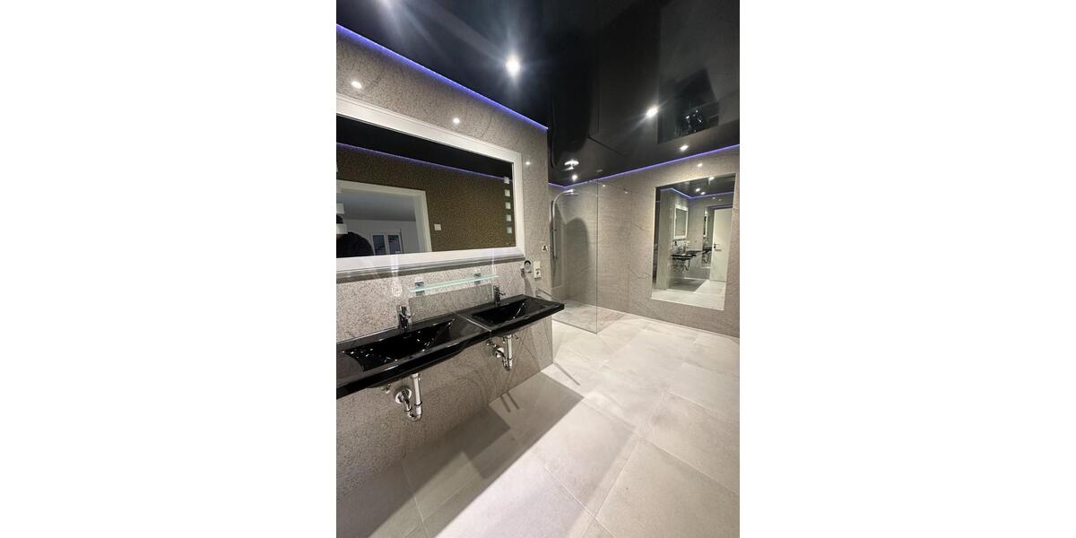 Doppelhaushälfte Püttlingen - 4 Zimmer, 230 m&sup2;, 1.930&euro; | Angebot:24895523