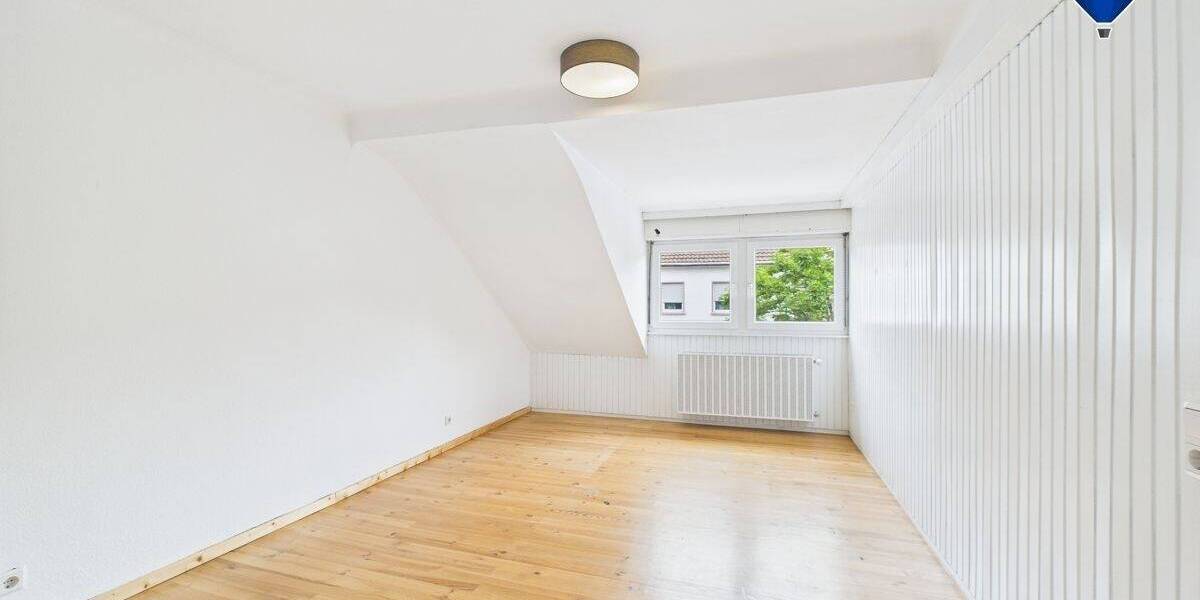 Reihenmittelhaus Dillingen - 7 Zimmer, 230 m&sup2;, 279.000&euro; | Angebot:25673957