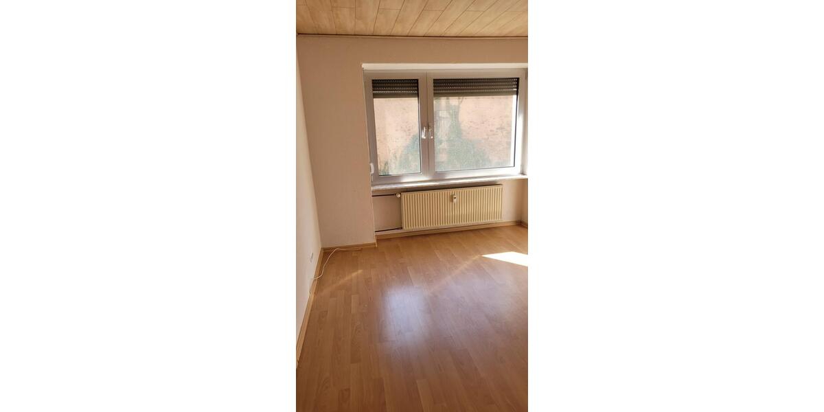 Erdgeschoßwohnung Riegelsberg - 4 Zimmer, 75 m&sup2;, 530&euro; | Angebot:25945410