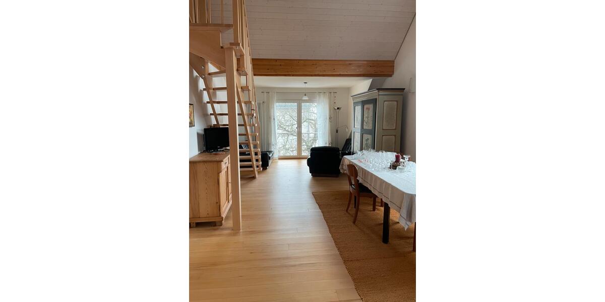 Etagenwohnung Homburg - 3 Zimmer, 104 m&sup2;, 920&euro; | Angebot:24839792