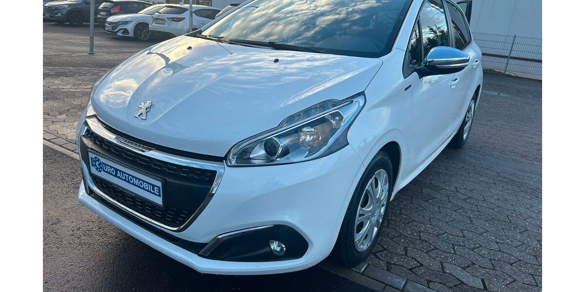 Peugeot 208 85.000 km 7.490 &euro; Saarbrücken 66117